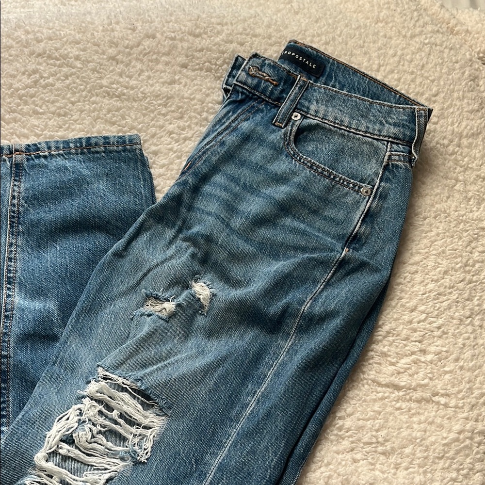 Aeropostale Blue Distressed Women (Mom) Jeans